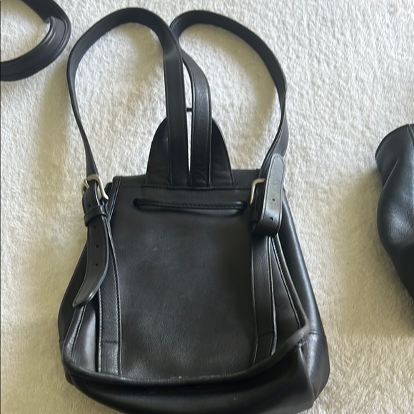 Coach Black Leather Backpack with Minimalist Elegance Vintage - Picture 2 of 5